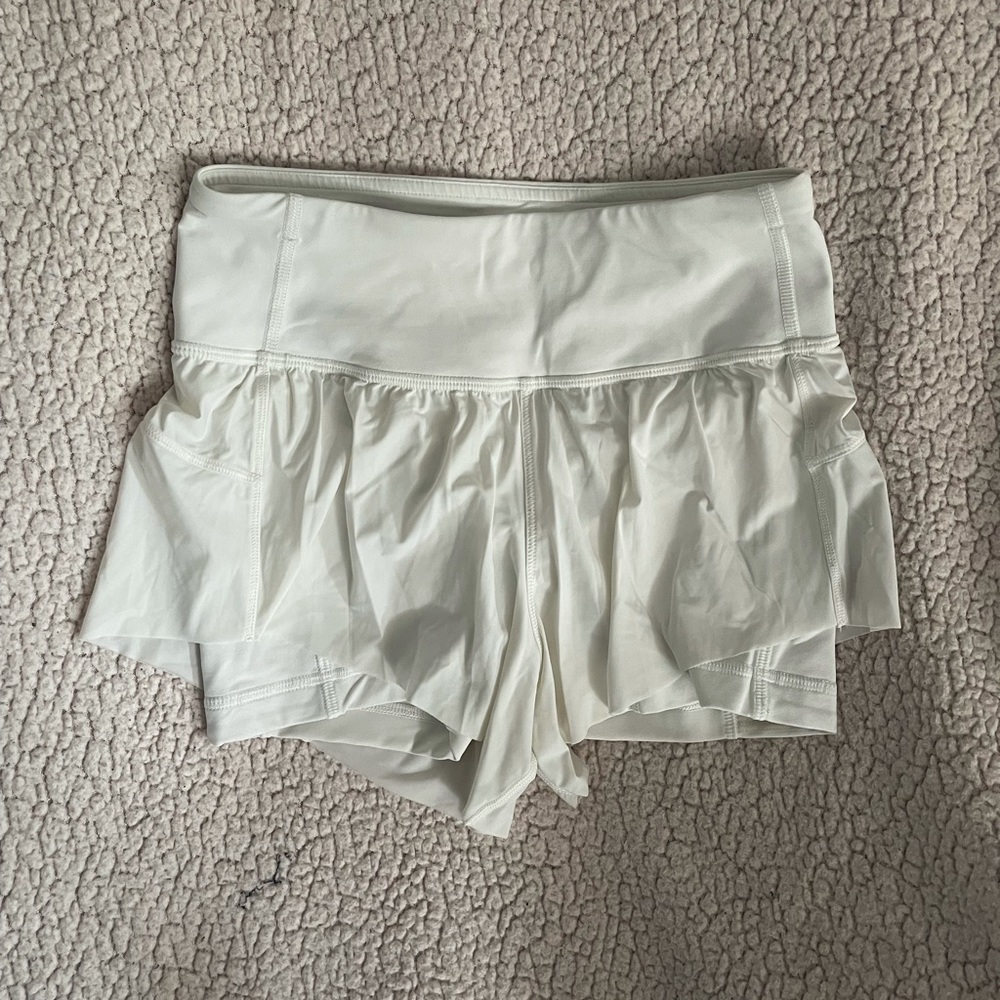 Lululemon size 2 white women’s shorts